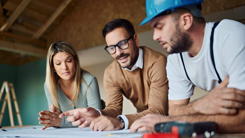 roles and responsibilities of custom home builders explained