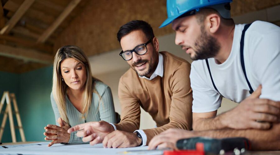 roles and responsibilities of custom home builders explained